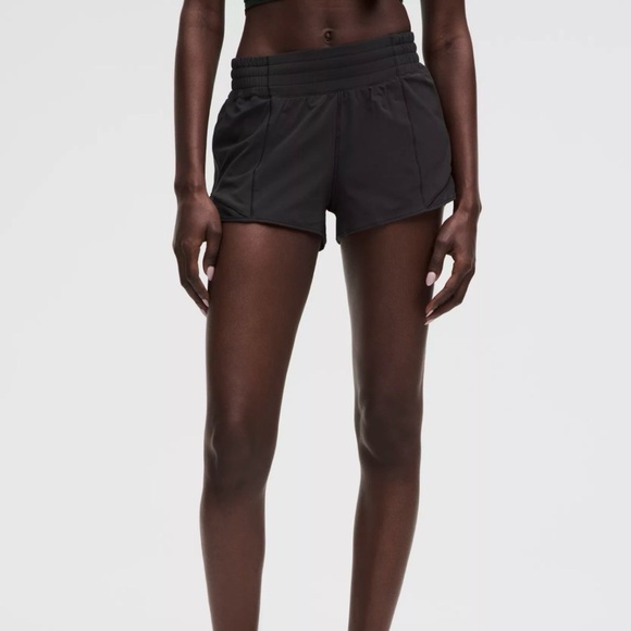 Lululemon embossed black hotty hot shorts 4” - Picture 1 of 6